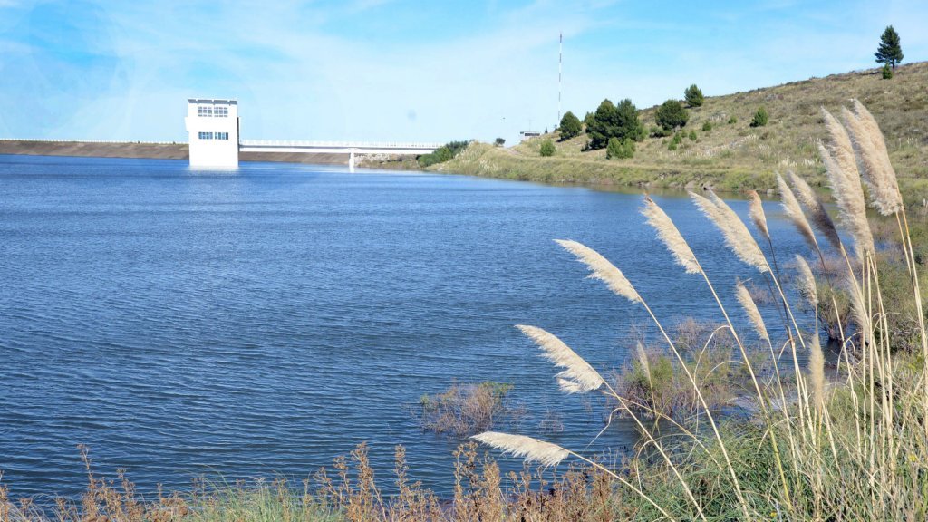 Advertencia de la Provincia sobre el uso recreativo del dique Paso de las Piedras