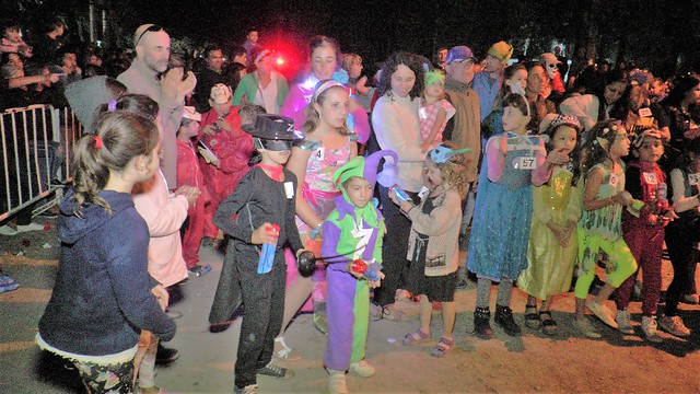 SIERRA DE LA VENTANA: Una multitud vivió la noche de Carnaval 2020
