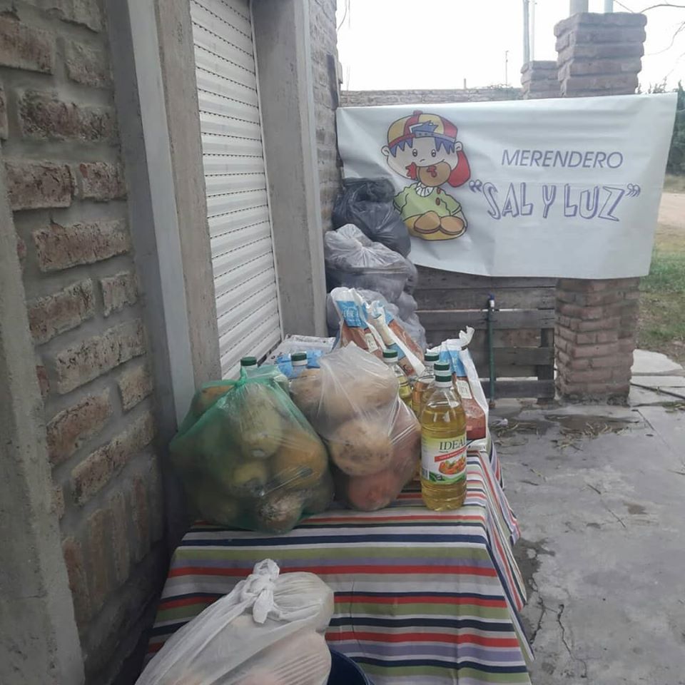 El Merendero “Sal y Luz” agradeció la llegada de donaciones