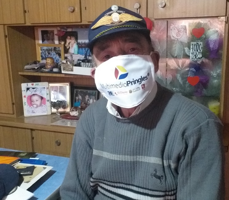 “El 90 % de los pilotos caídos en Malvinas fueron alumnos míos”