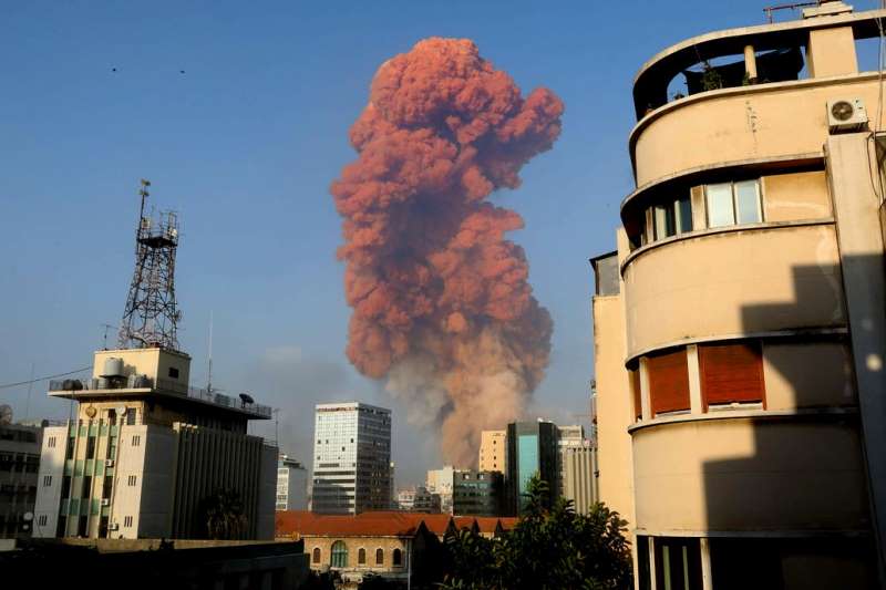 Explosión en Beirut: destrucción generalizada y decenas de víctimas en la capital del Líbano