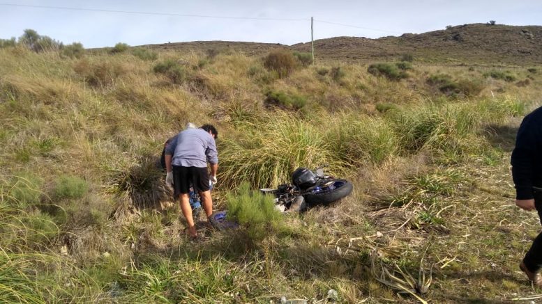 RUTA 76: Un hombre de Saldungaray despistó con su moto