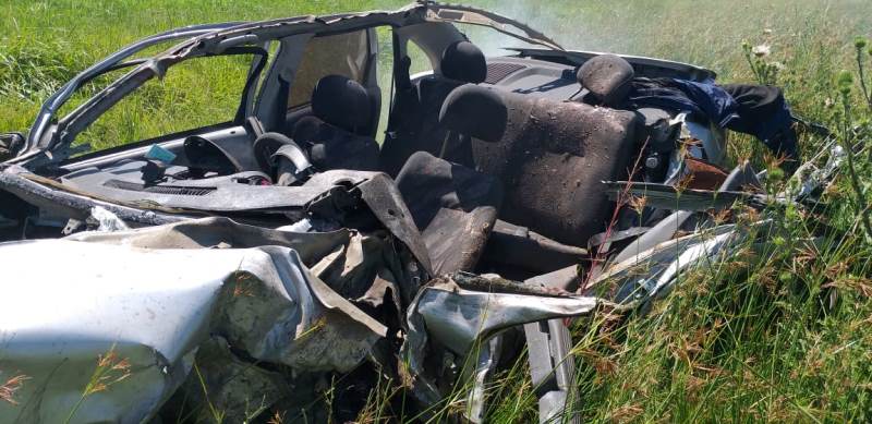 MURIÓ UNA MUJER EN CHOQUE FRONTAL ENTRE AUTO Y CAMIÓN EN TRENQUE LAUQUEN