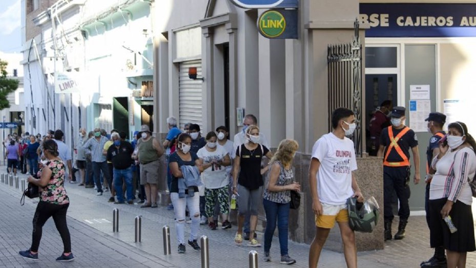 BONO EXTRA DE 10 MIL PESOS: Este viernes se pagará a beneficiarios de AUH y AUE
