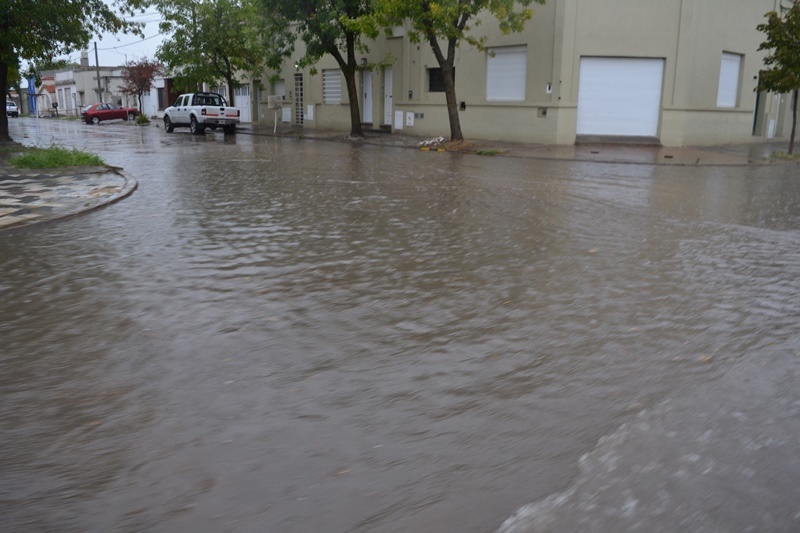 El 53 % no cree que se podrá solucionar el problema de las inundaciones cuando llueve copiosamente