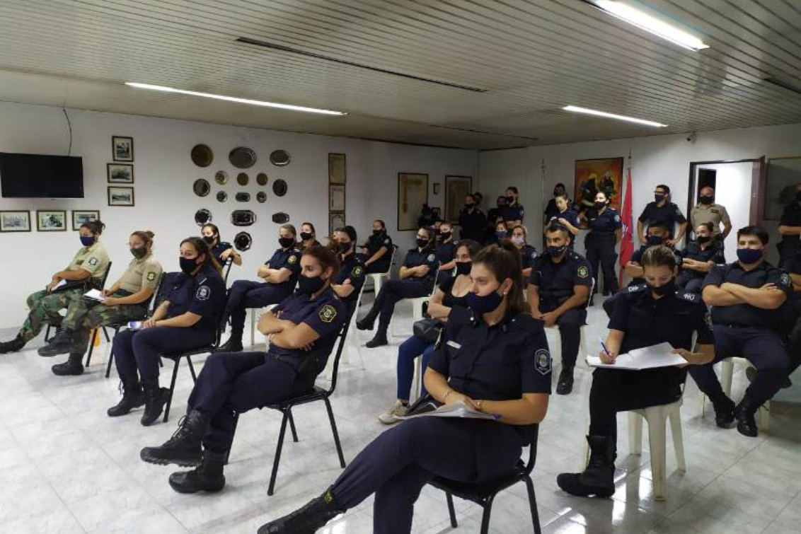 Efectivos policiales locales participaron de importante capacitación