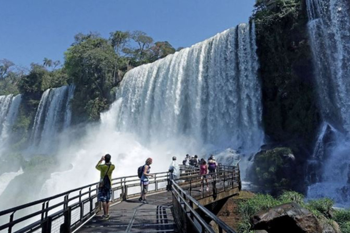 La temporada de verano más atípica de la historia cerró con más de 12 millones de turistas