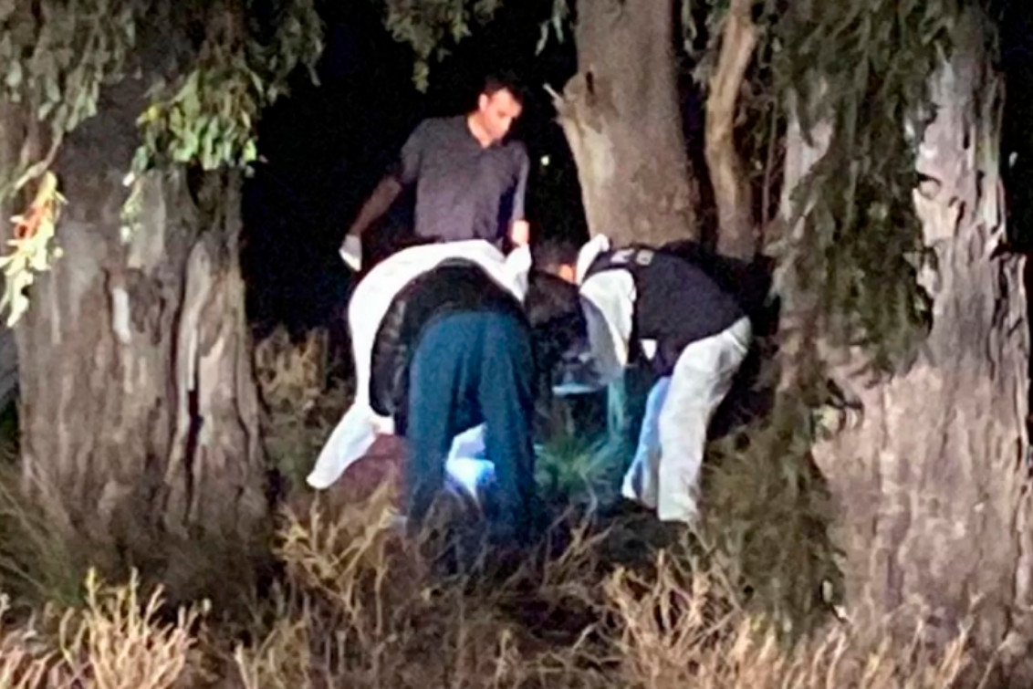 Crimen en Villarino: apareció un hombre muerto envuelto en una lona