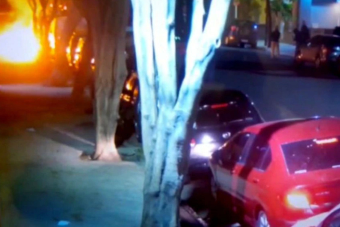Encapuchados atacan con bombas molotov el edificio de Clarín