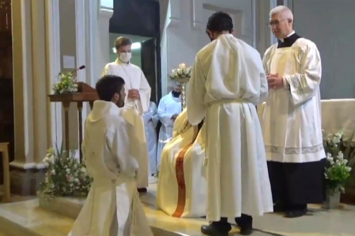 En una emocionante ceremonia, Sergio Boudou fue ordenado sacerdote