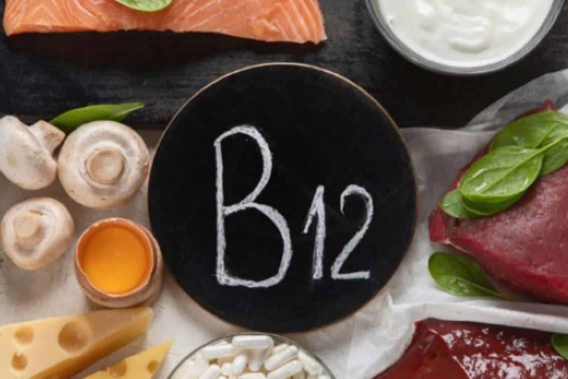 La vitamina B 12 (cobalamina)