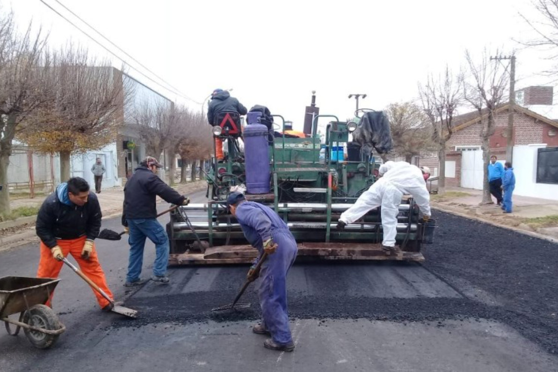 “Nos pone muy contentos venir a Indio Rico a iniciar esta obra porque es muy pedida”