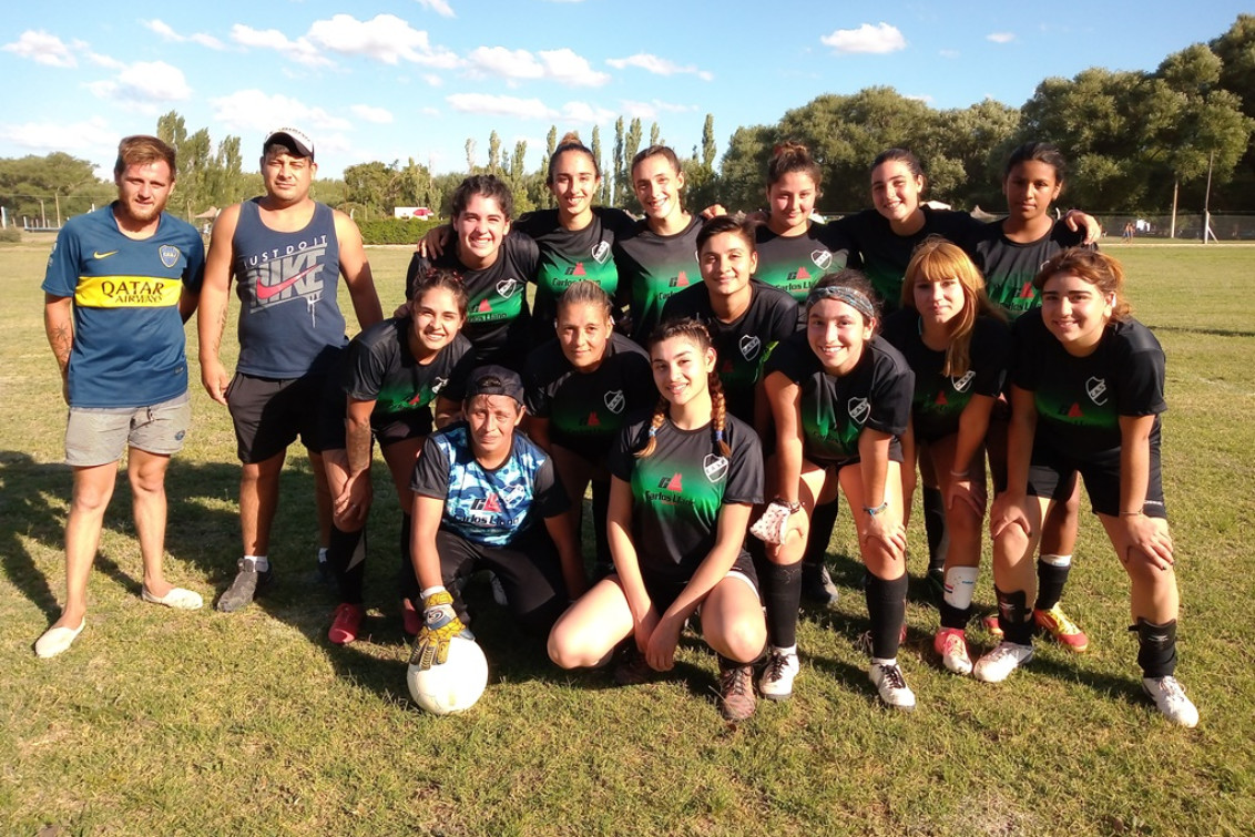 Juegan la final de Fútbol Femenino