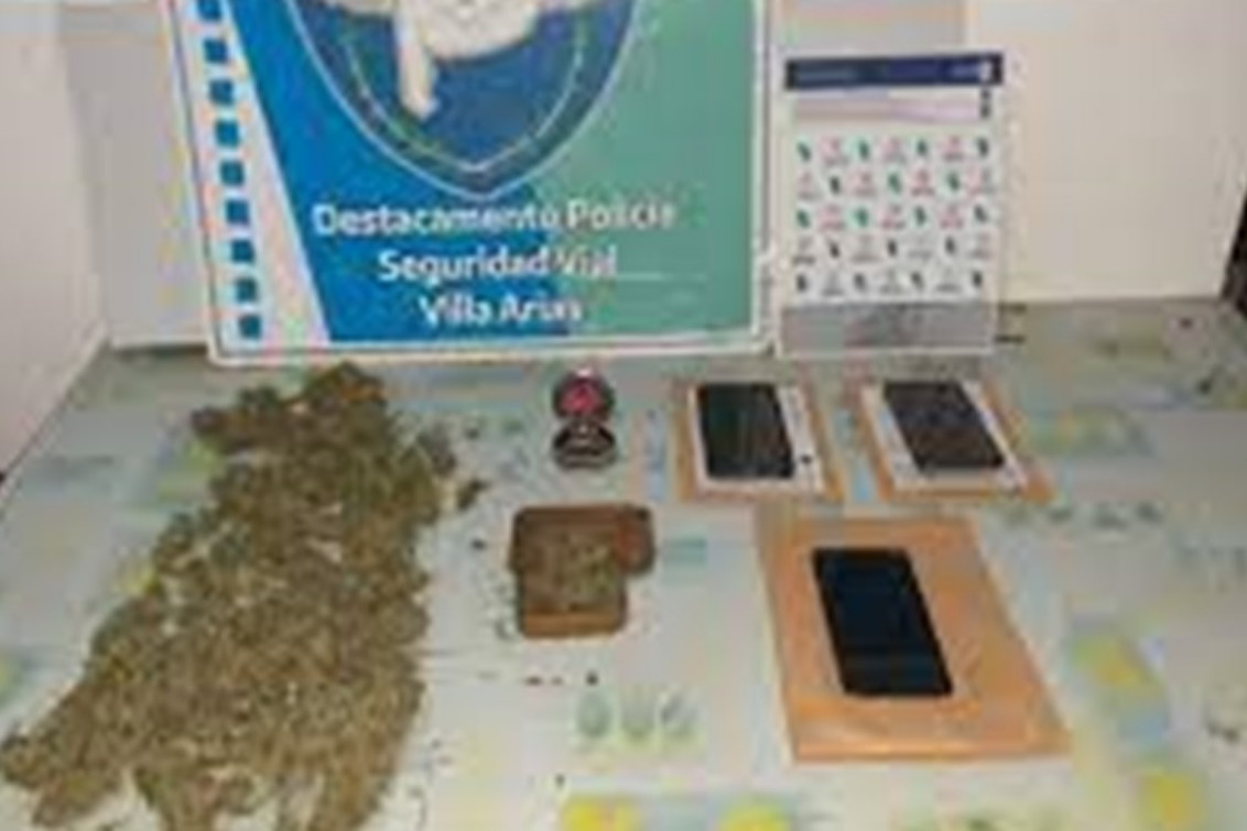 Detienen a tres personas acusadas de vender droga en Monte Hermoso y Coronel Dorrego