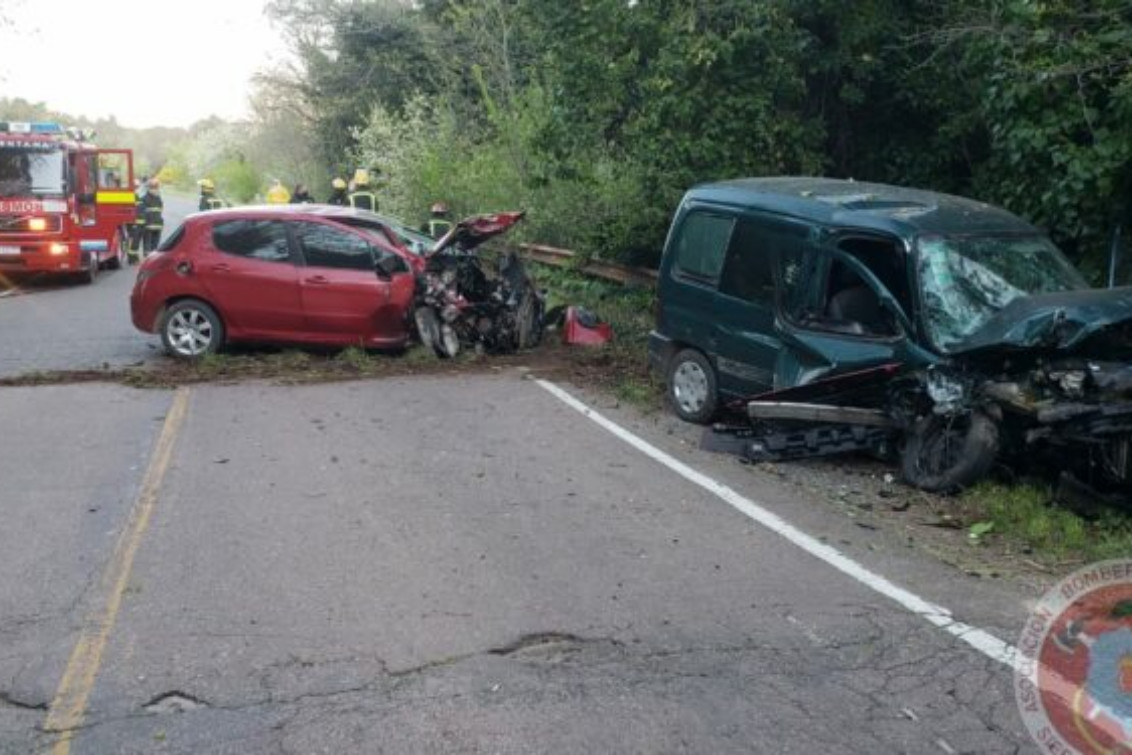 RUTA 76: Choque frontal y un saldo de 4 heridos