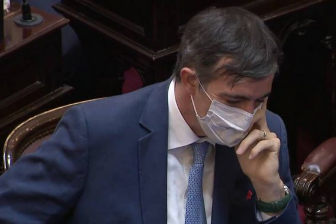 La emotiva ovación a Esteban Bullrich en el regreso a la presencialidad en el Senado