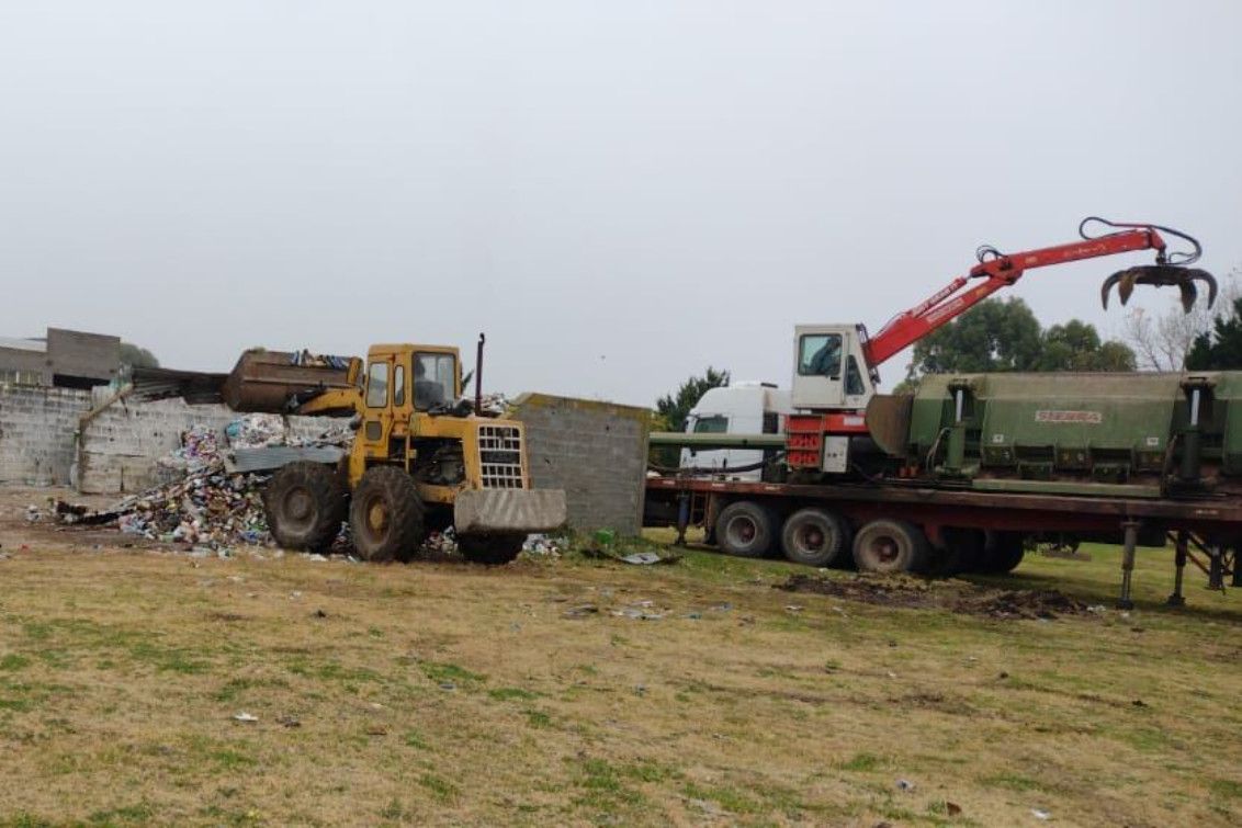 Compactaron 10 toneladas de chatarra en la planta de residuos sólidos urbanos