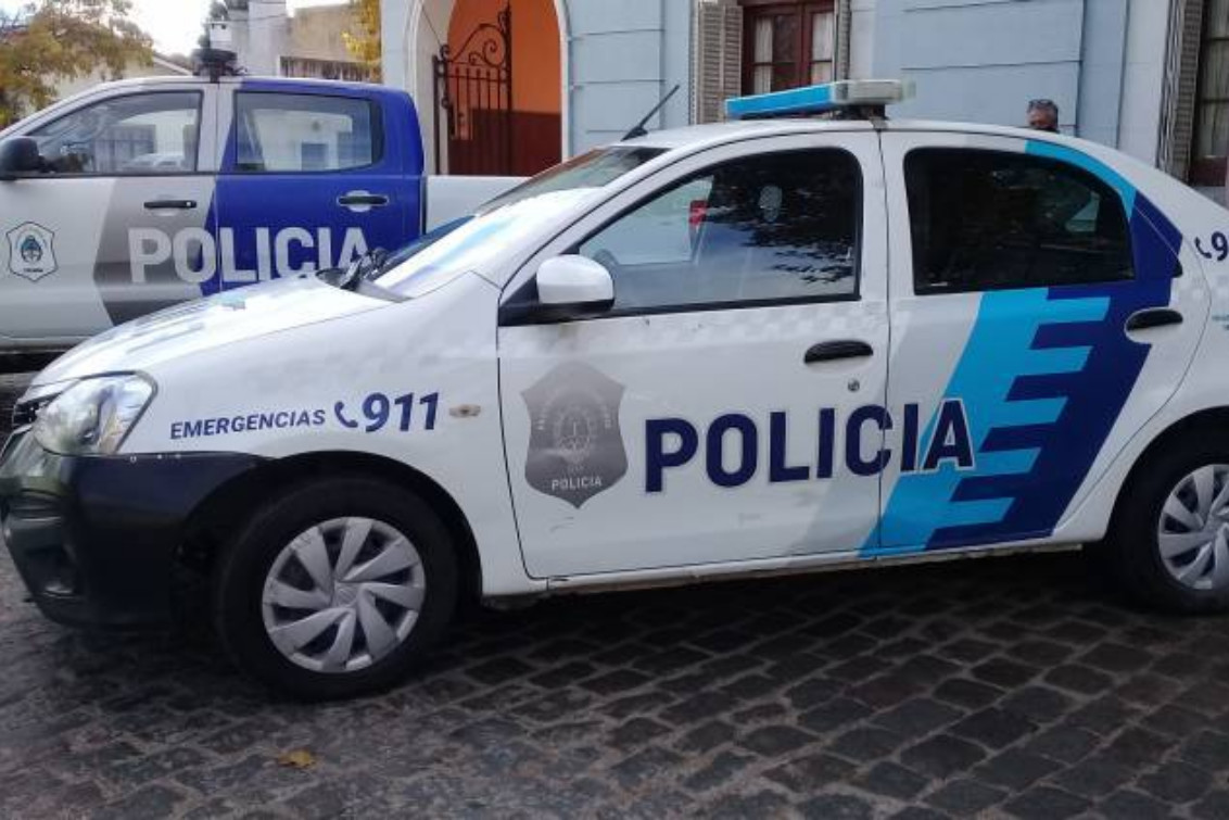 Detenidos por alterar el orden público, aprehensión por desobediencia y hurto