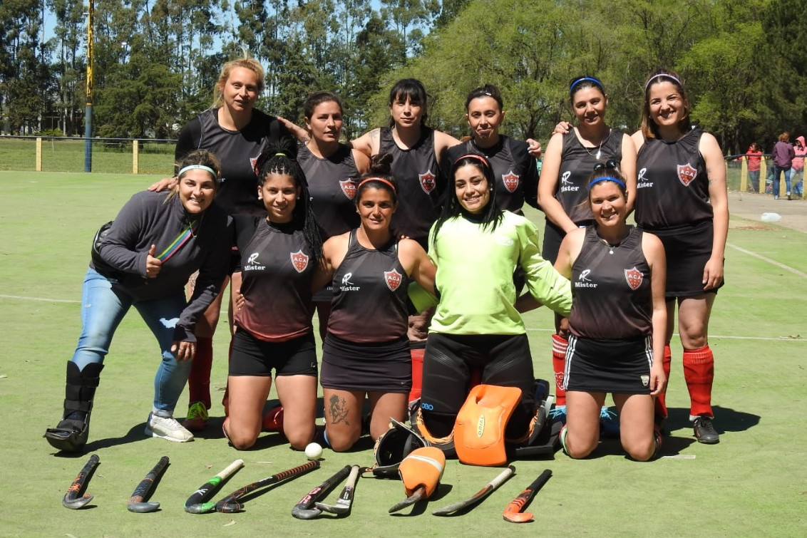 Menores y Mamis en Hockey
