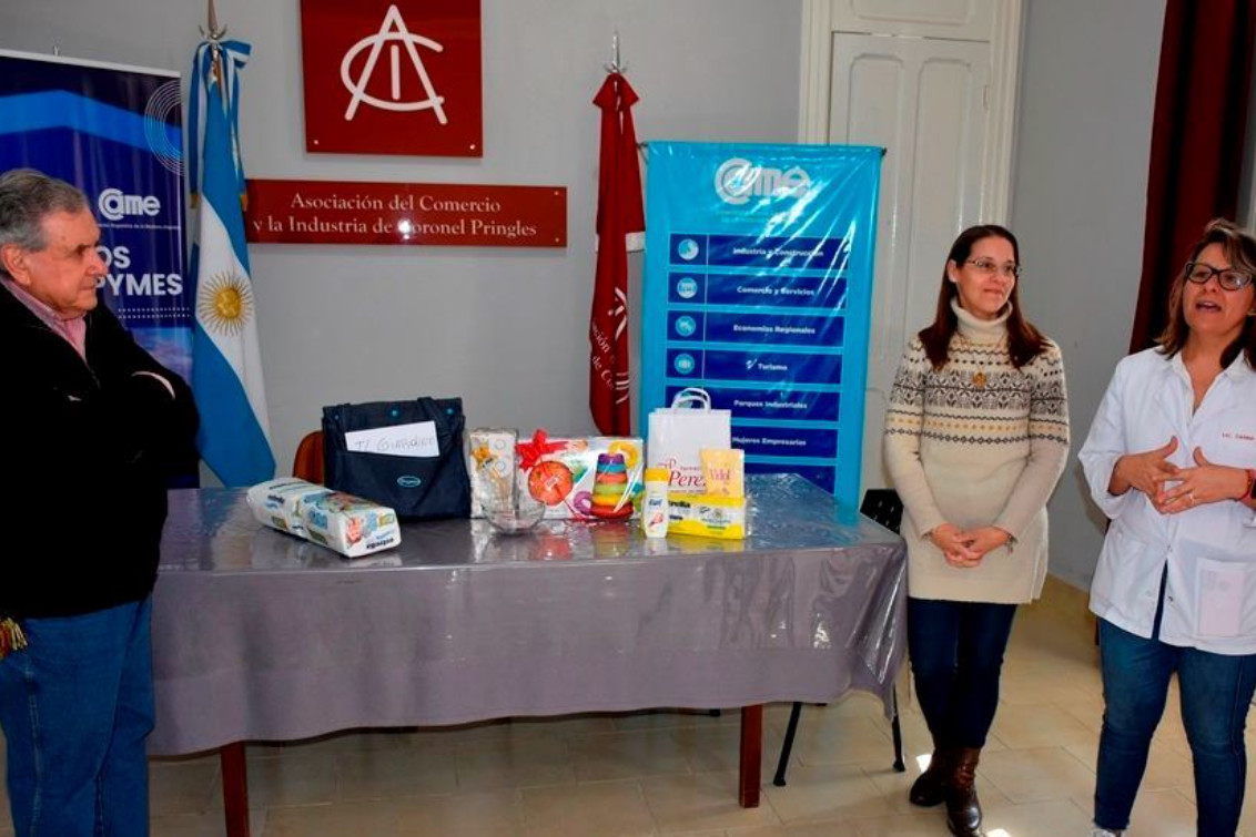 FUE REGINA SOSA, FUE LA GANADORA DEL KISTS DE PRODUCTOS PARA BEBÉS