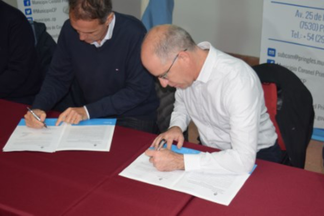 Katopodis firmó importante convenio con el Intendente Matzkin