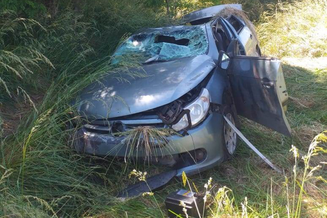 Vuelco en la ruta 76: un hombre fue trasladado a Tornquist