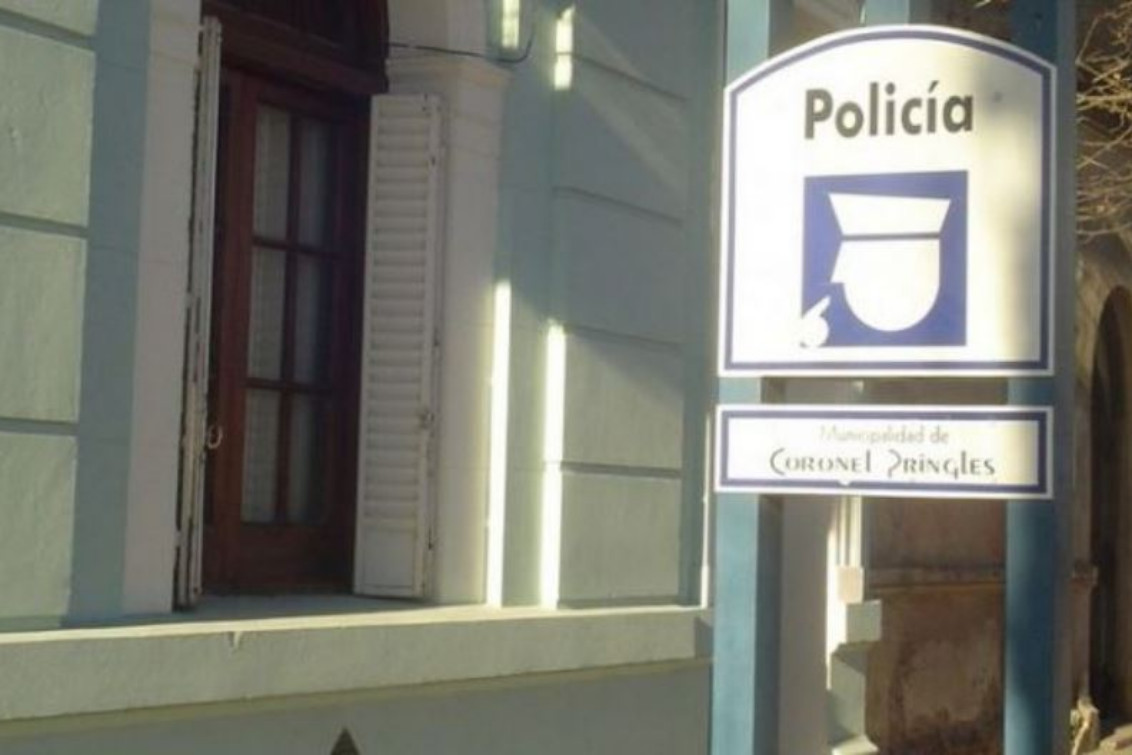 Un menor fue aprehendido en la Plaza por poseer un frasco con marihuana