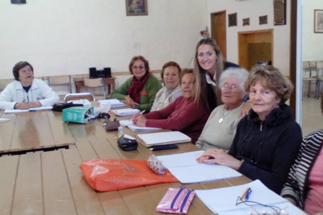La Peña Amigos de la Tercera Edad realiza una tarde en familia